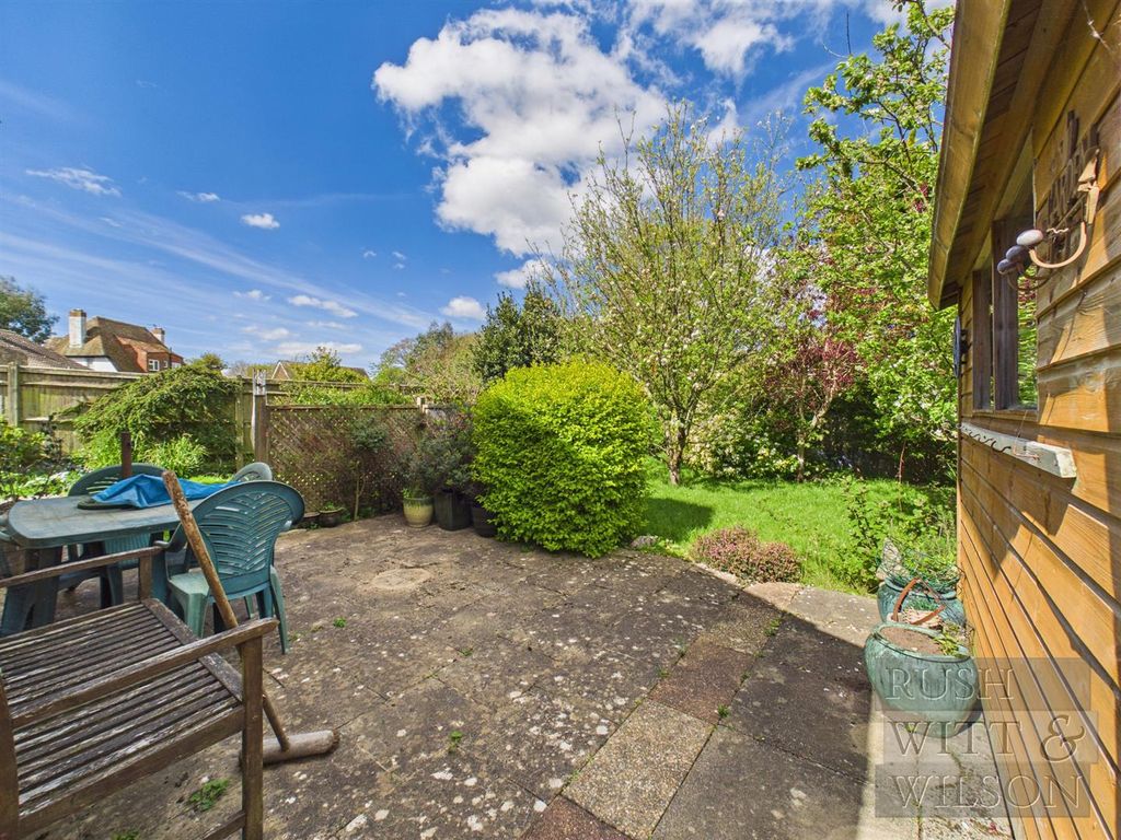 Property photo 2 of 19