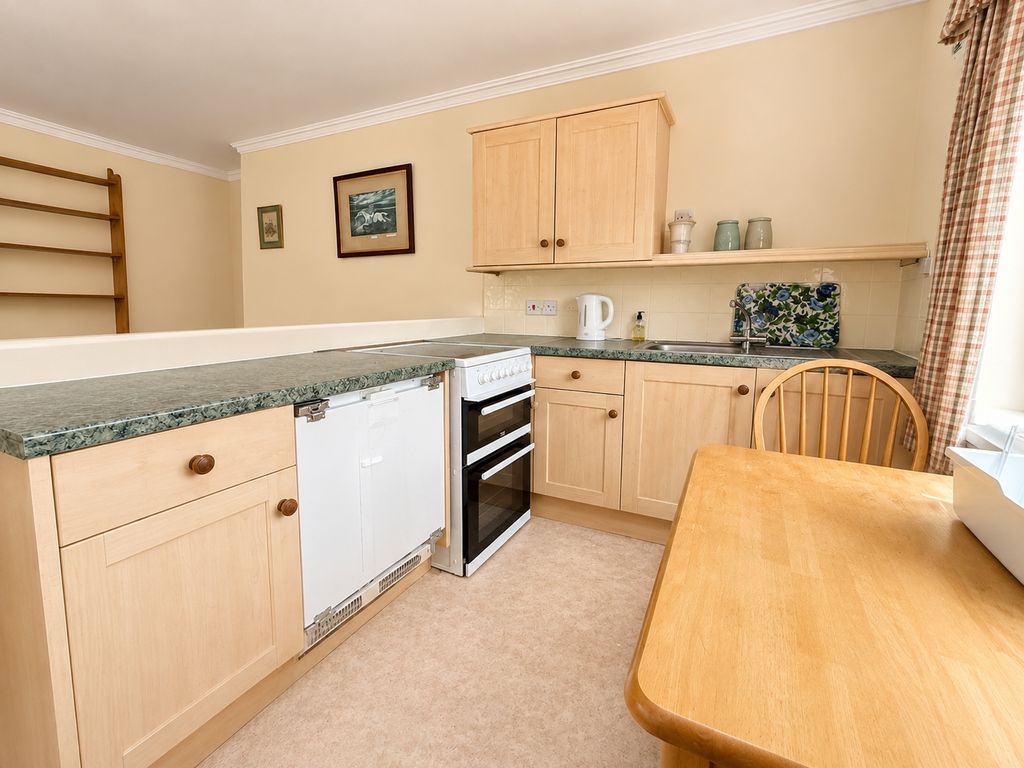 Property photo 2 of 11 Picture No. 24
