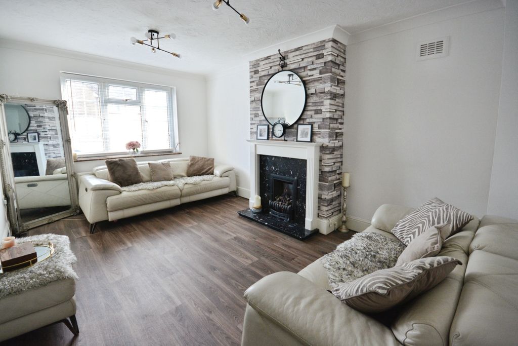 Property photo 2 of 20 Photo #2