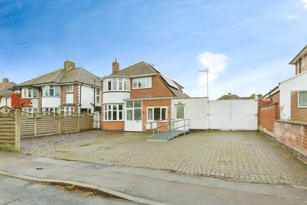 Property photo 1 of 17 Photo