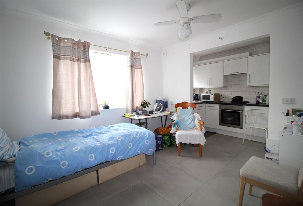 Property photo 3 of 8 Img_5691.Jpg