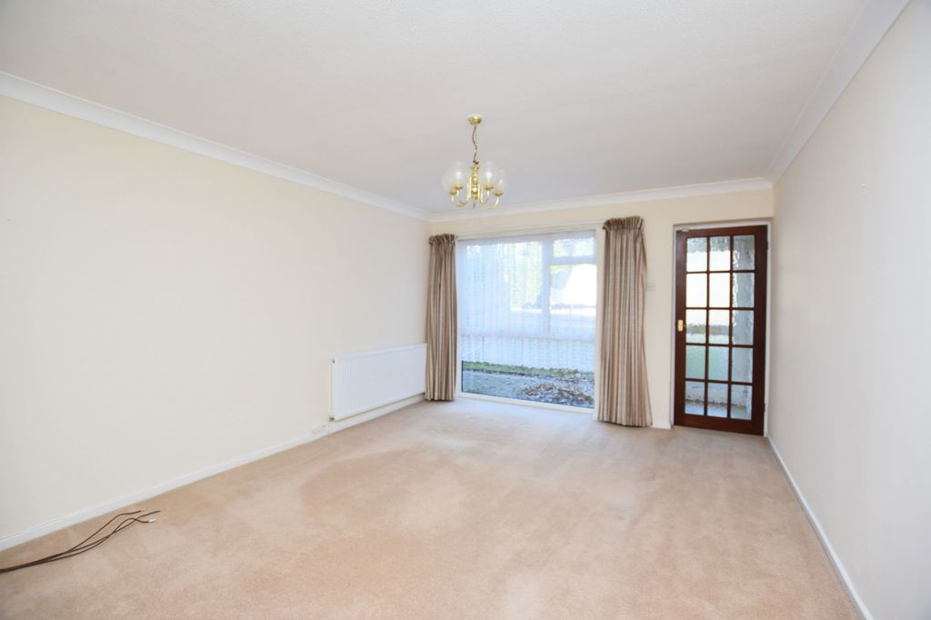 Property photo 3 of 20