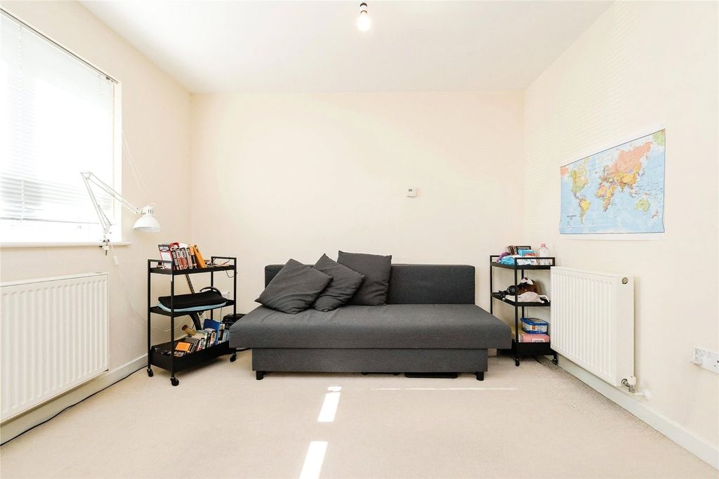 Property photo 3 of 11 Picture No. 25
