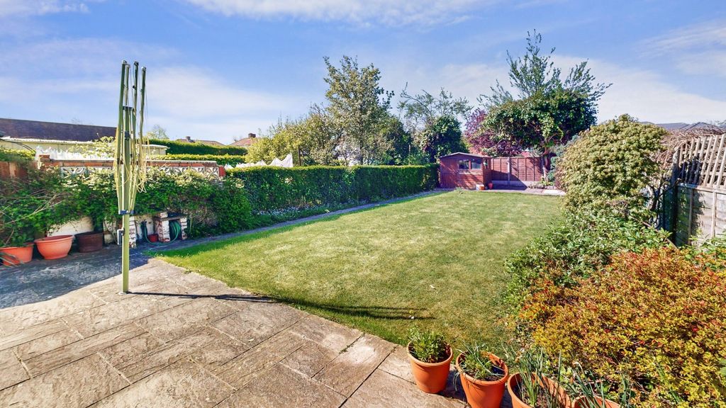 Property photo 2 of 16 Picture No. 03