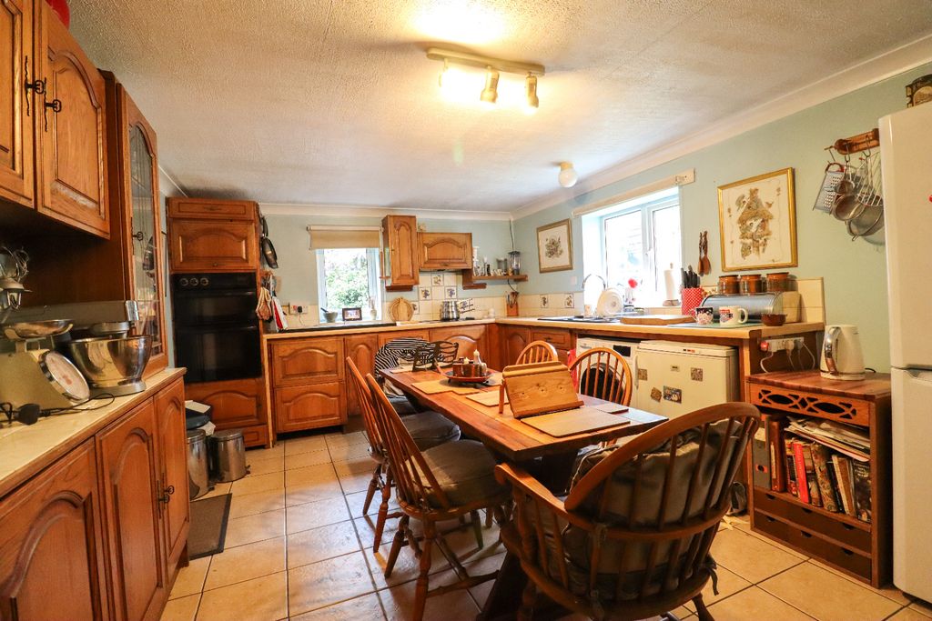 Property photo 2 of 14 3474335