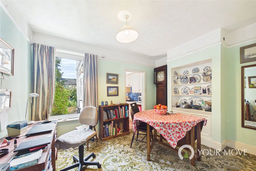 Property photo 3 of 18 Picture No. 04
