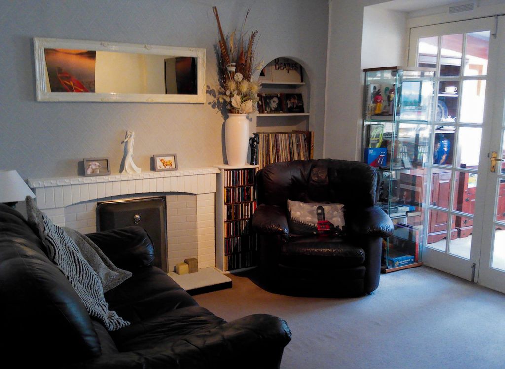 Property photo 2 of 19