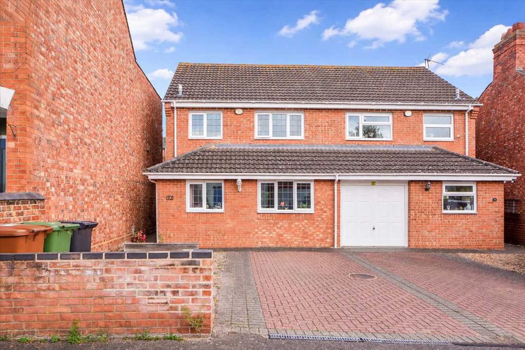 Property photo 1 of 15 Main Picture