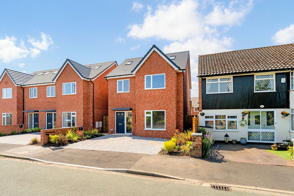 Property photo 1 of 56