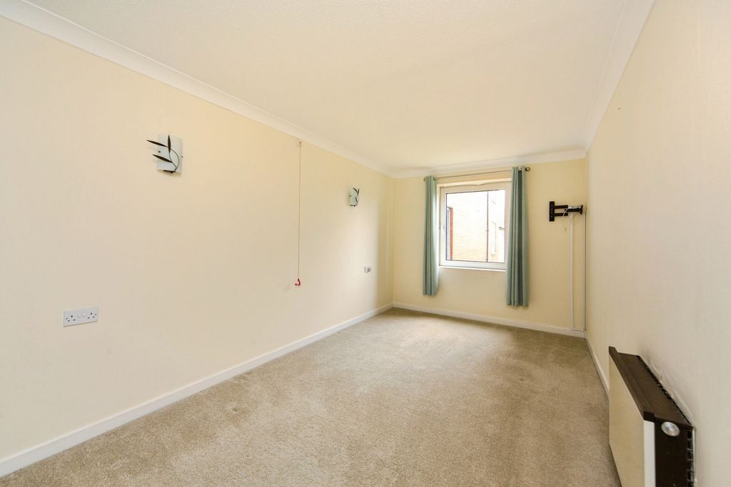 Property photo 2 of 15 Pbox-Img.Jpg