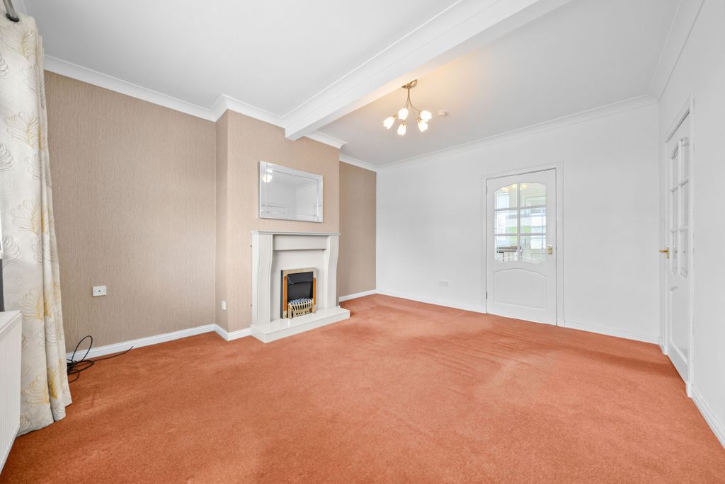 Property photo 3 of 31