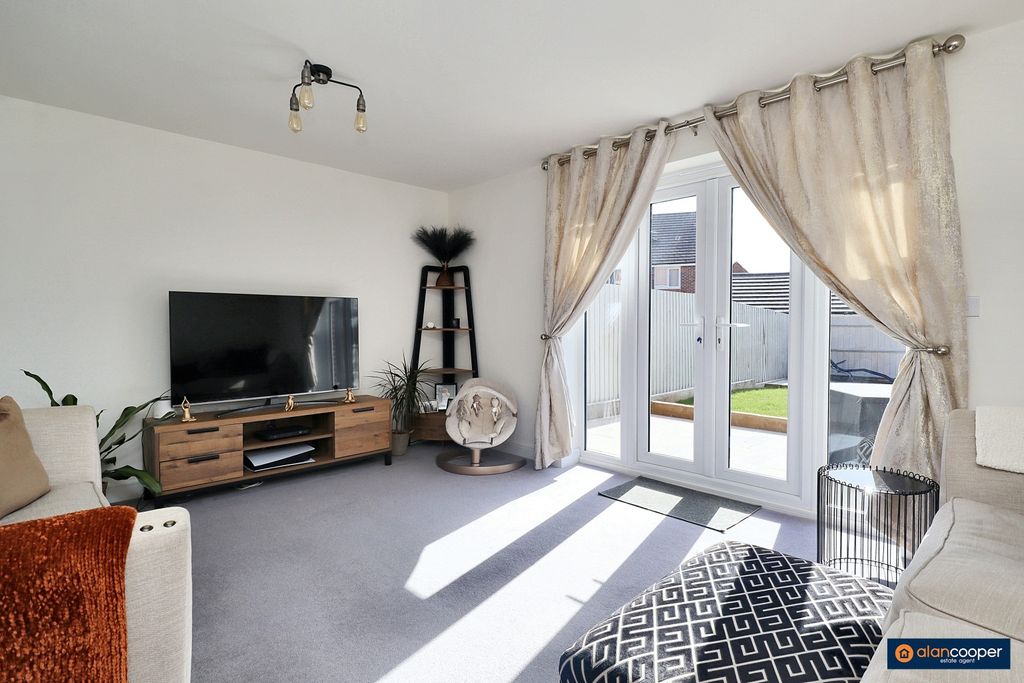 Property photo 3 of 20 4514945