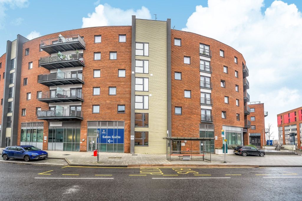 Property photo 2 of 19 Picture No. 03