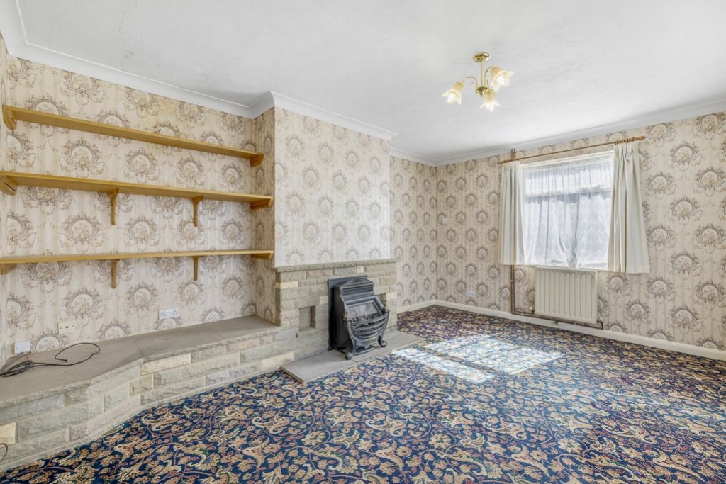 Property photo 2 of 23 18 Highfield Road (Donnington)-15