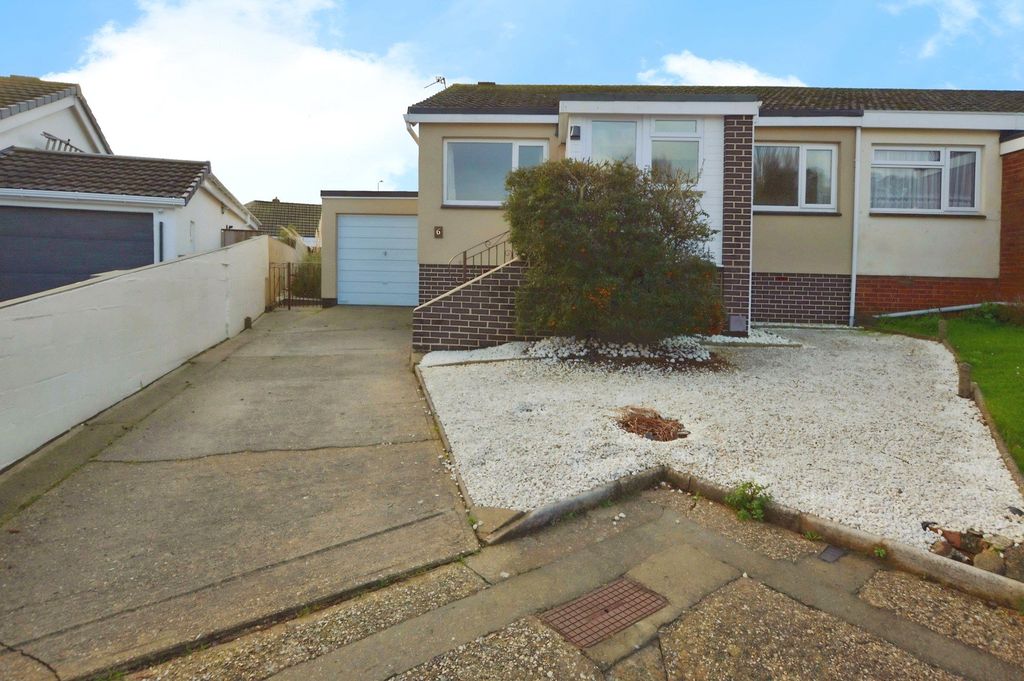 Property photo 1 of 12 Front