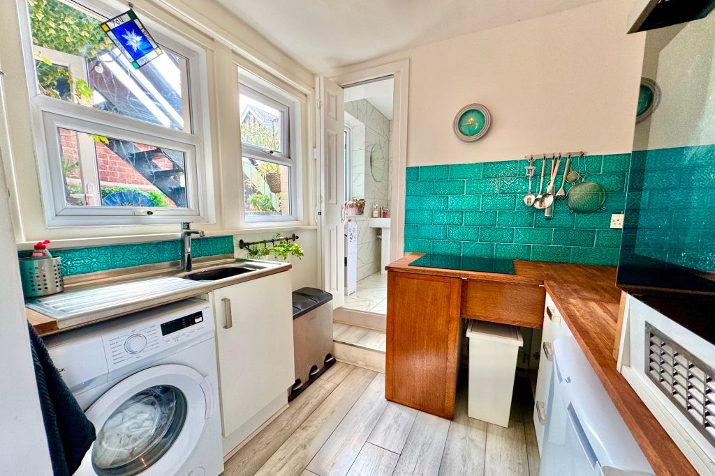 Property photo 3 of 12