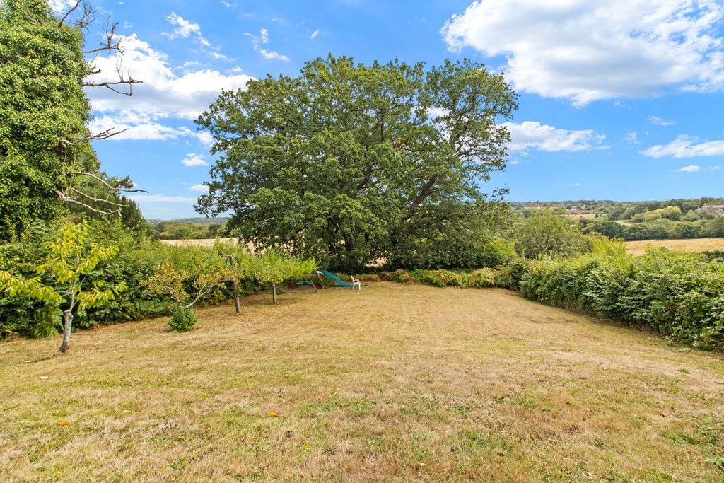 Property photo 2 of 35