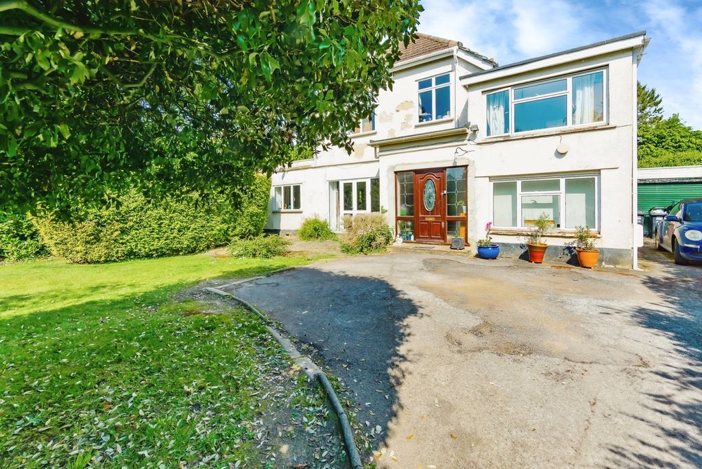Property photo 1 of 17 Photo