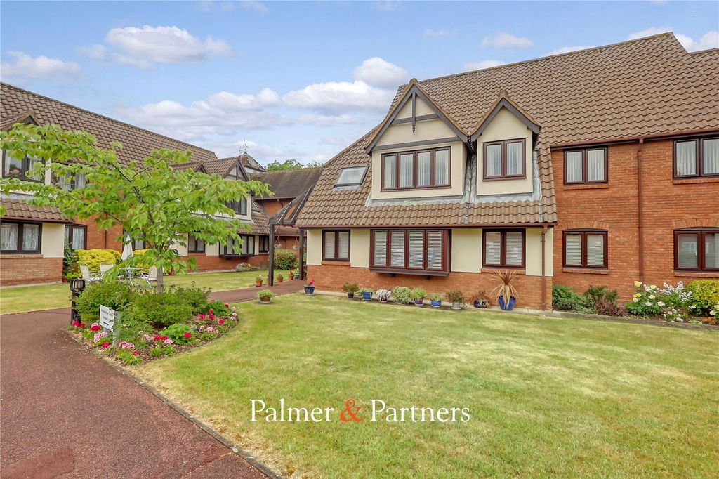 Property photo 1 of 15 Picture No. 14