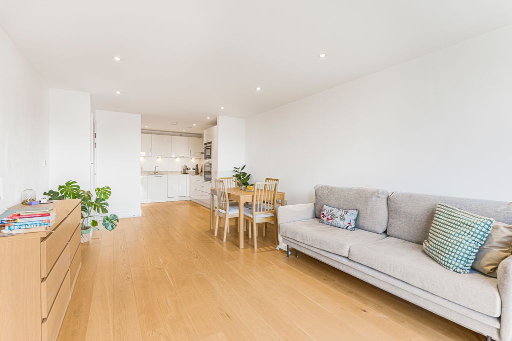 Property photo 3 of 23