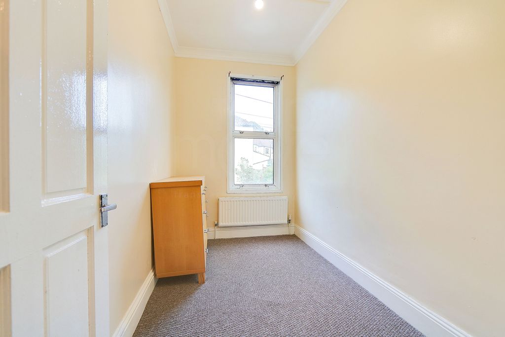 Property photo 2 of 10 Photo 2