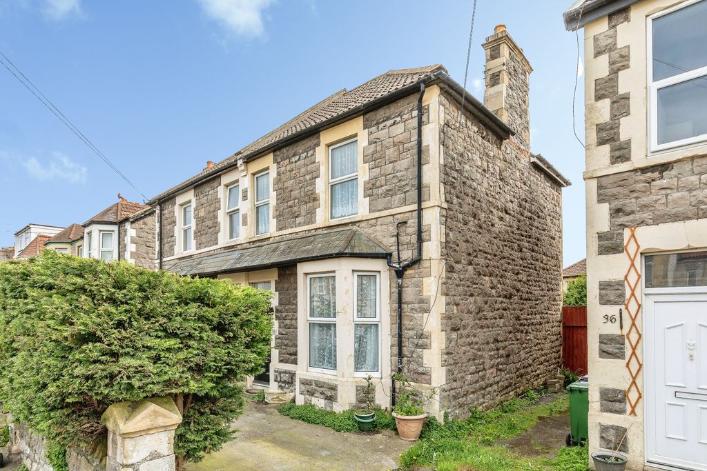 Property photo 1 of 20 Front