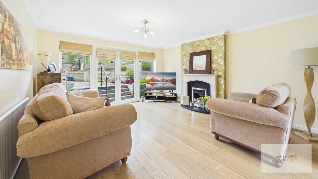 Property photo 2 of 23 Living Room