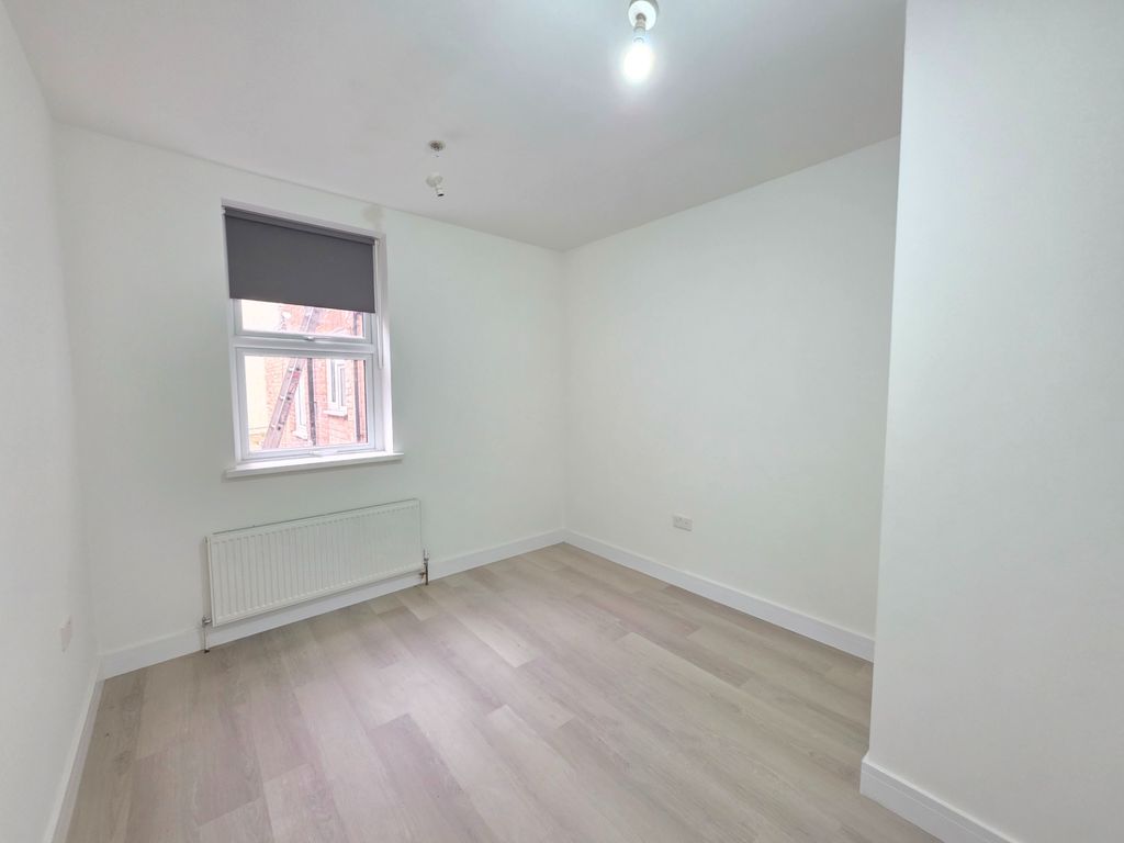 Property photo 3 of 8 Photo 2