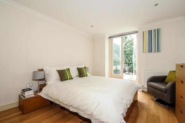 Property photo 1 of 12 Bedroom (Shot 1)