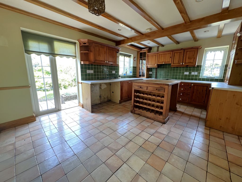 Property photo 2 of 14