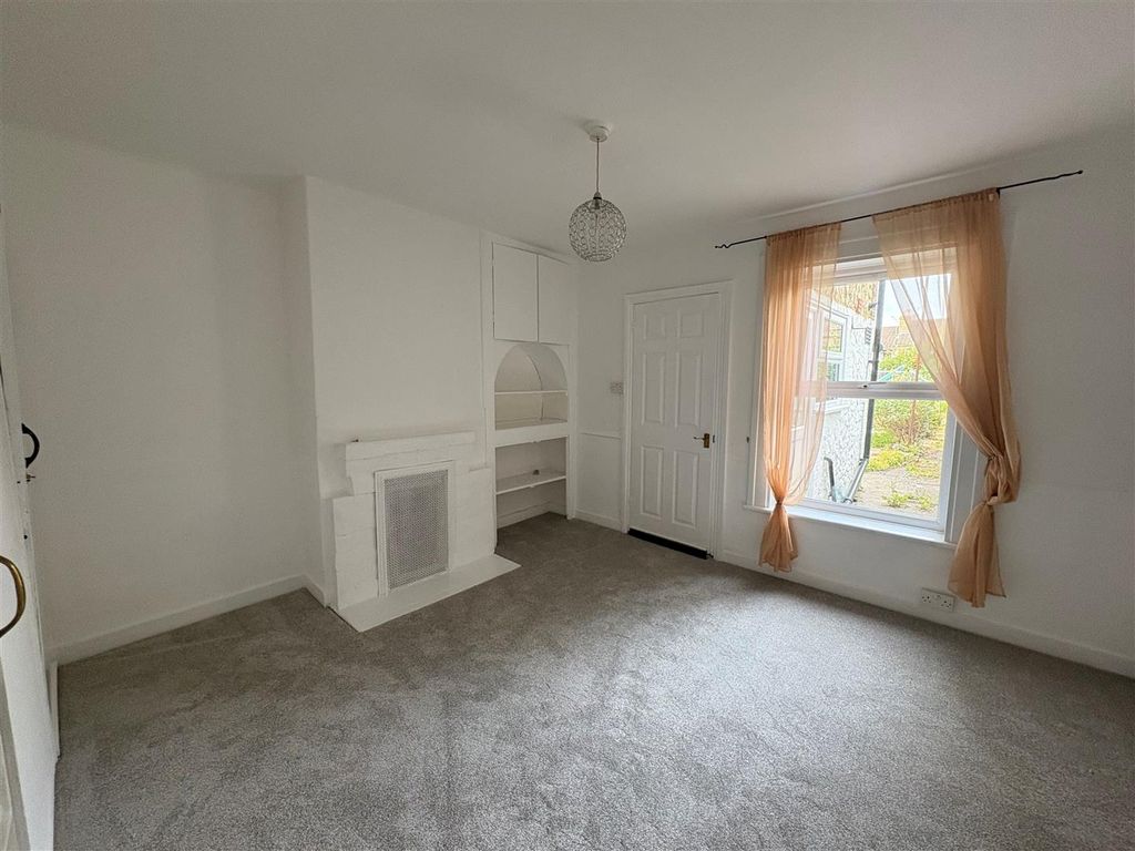 Property photo 2 of 10 Living Room.Jpg
