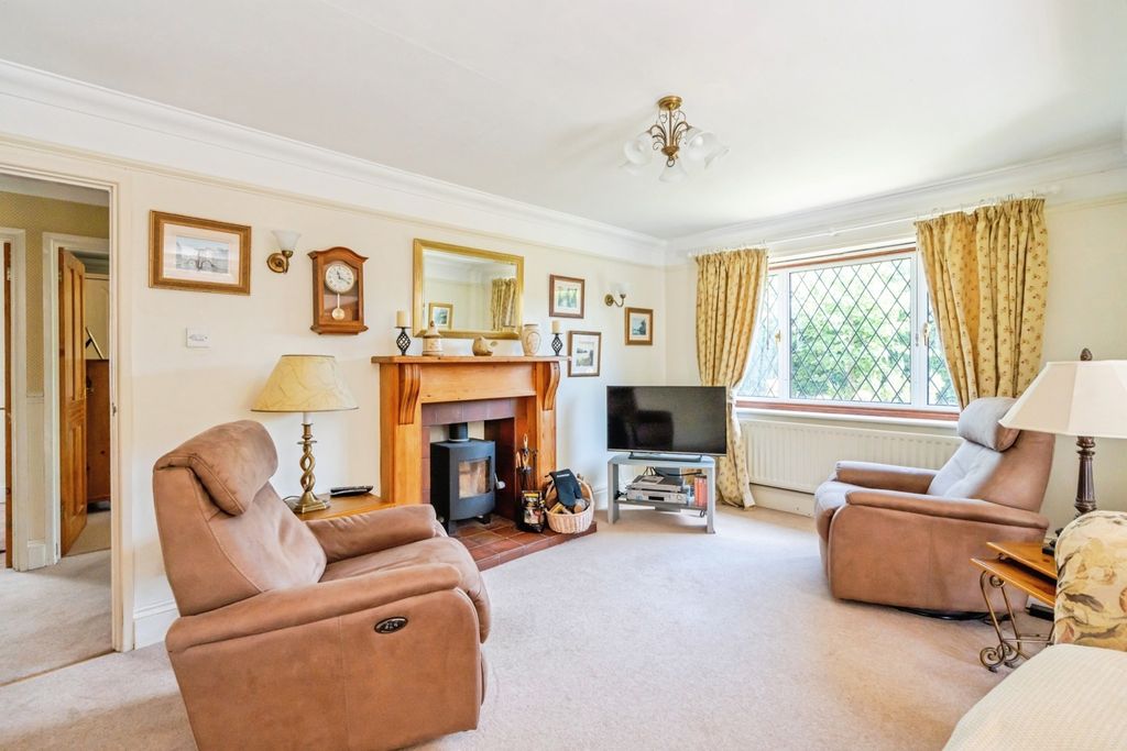 Property photo 2 of 18 Pbox-Img.Jpg