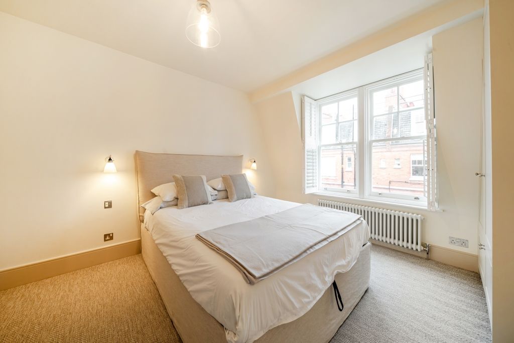 Property photo 3 of 14 Bedroom