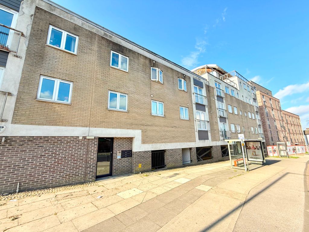 Property photo 1 of 11