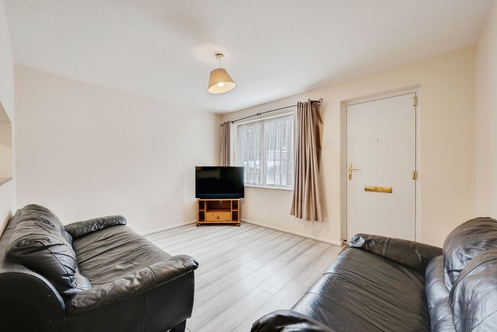 Property photo 2 of 14 Pbox-Img.Jpg