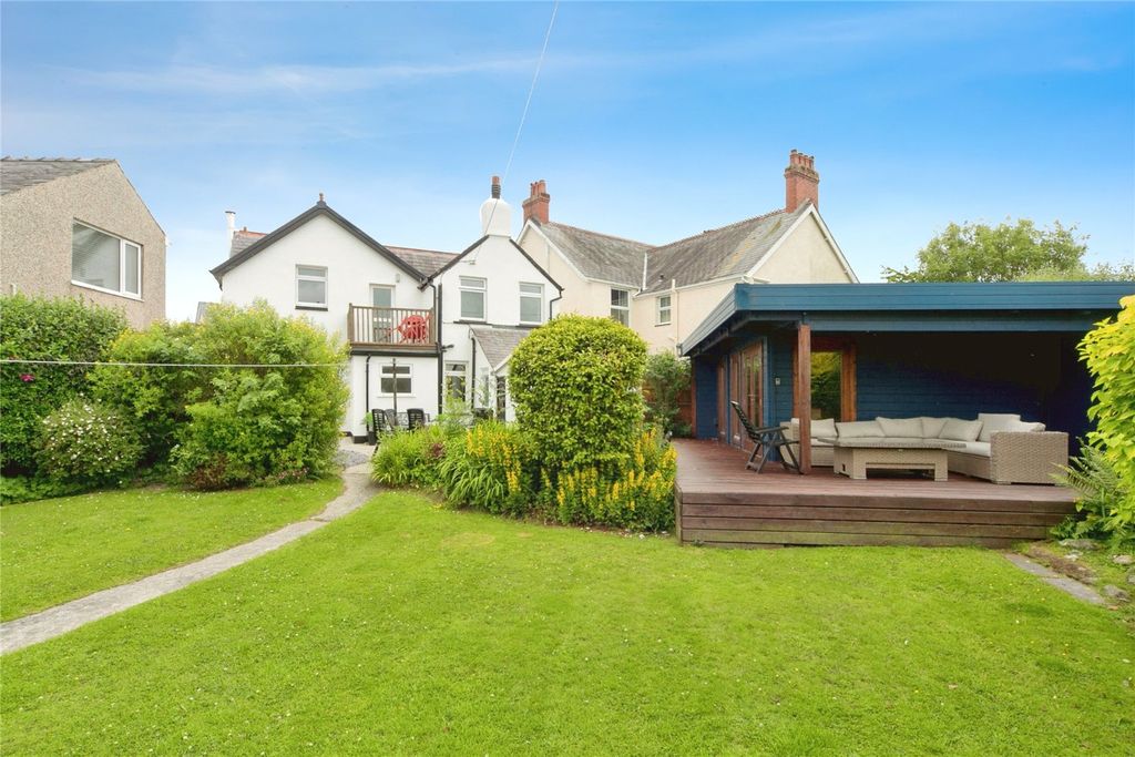 Property photo 2 of 28 Picture No. 39