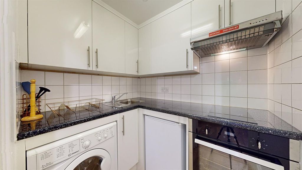Property photo 3 of 8 65326697E1B65B2F26286E8B_763Ef5De6c9A3d626939039c4