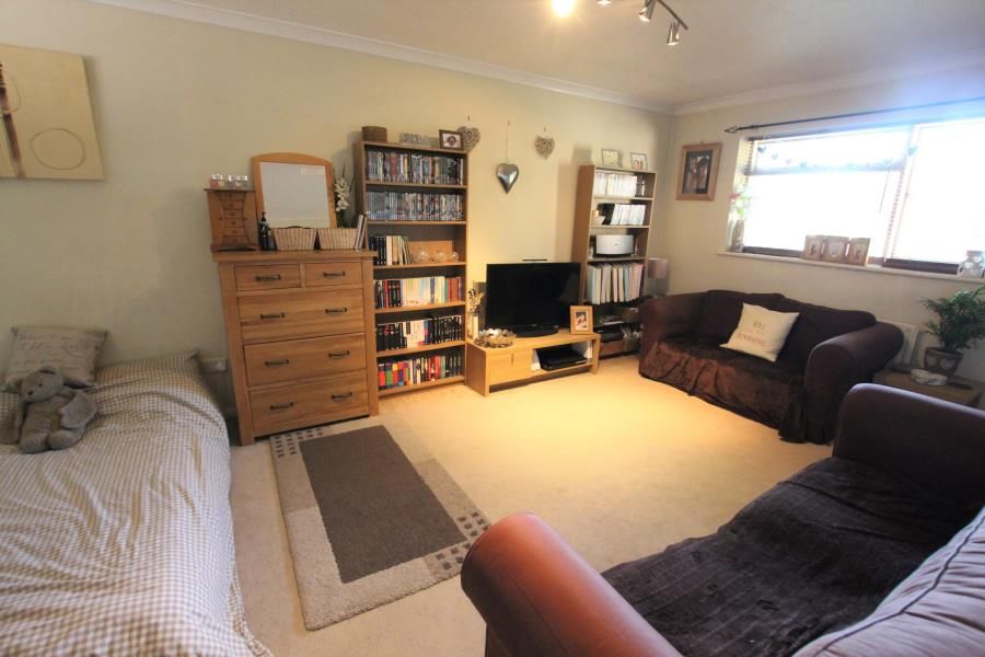 Property photo 2 of 4