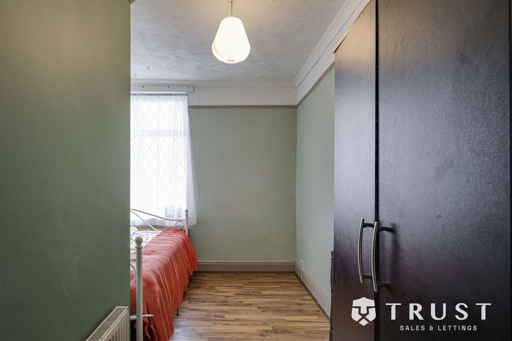 Additional image 13 of 2 bed terraced house for saleBower Lane, Dewsbury WF13