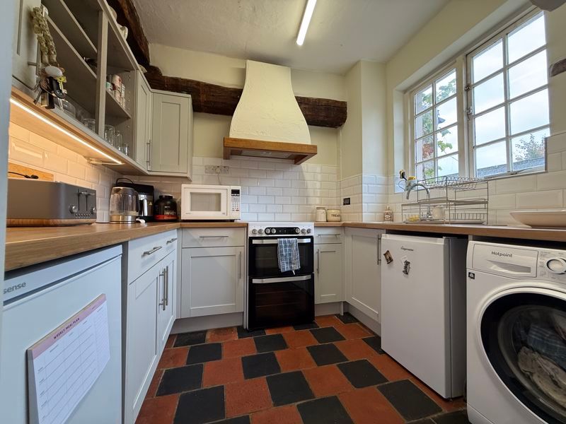 Property photo 2 of 10 Photo 2