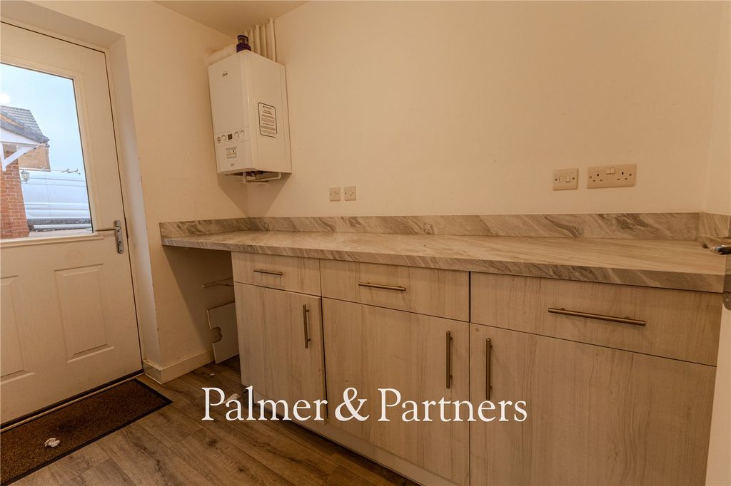 Additional image 6 of 5 bed detached house for saleHodgson Avenue, Leiston, Suffolk IP16
