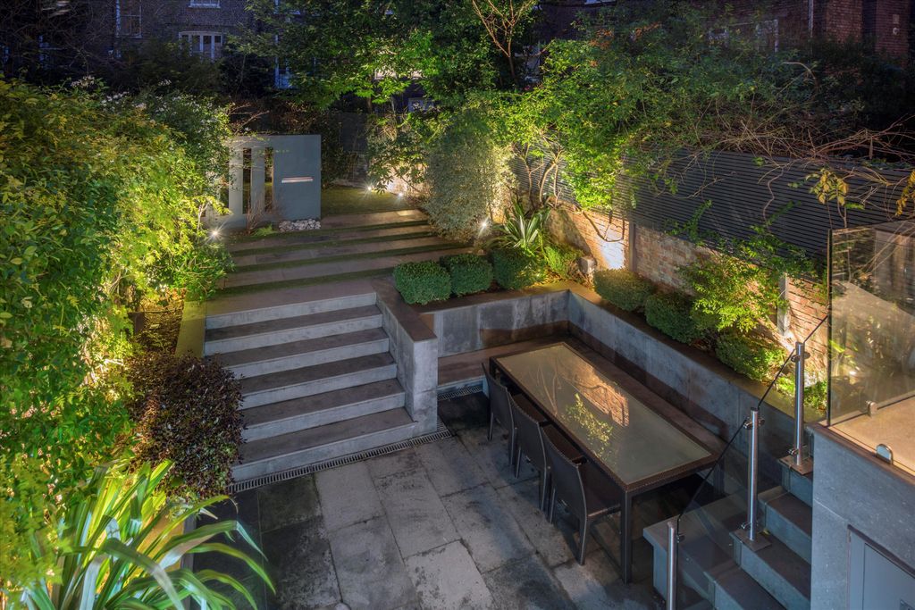 Property photo 3 of 20 Image