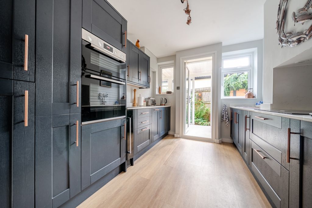 Property photo 2 of 23 Kitchen