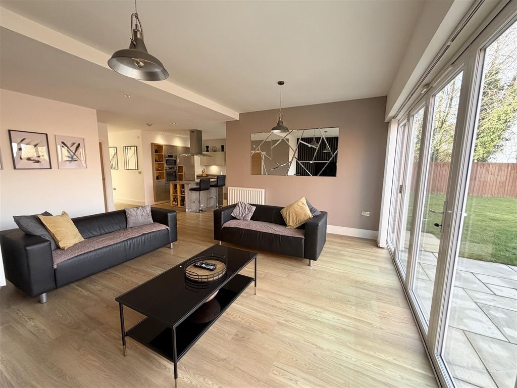 Additional image 7 of 5 bed property for saleGreenbrook Drive, East Rainton, Houghton Le Spring DH5