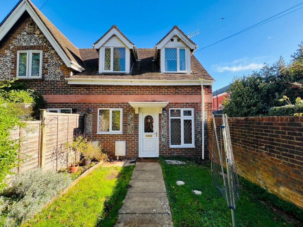 Property photo 1 of 7 Front