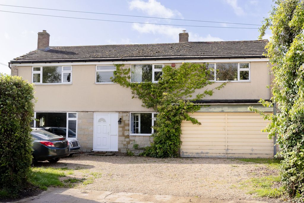 Property photo 1 of 22