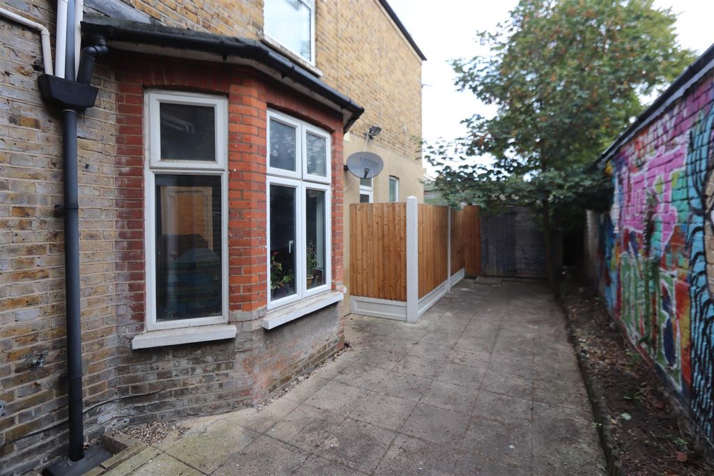 Property photo 2 of 7 Img_1828.Jpg