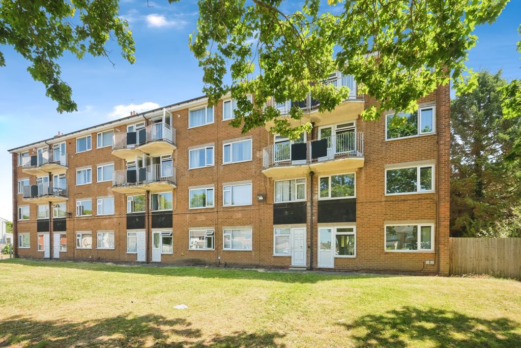 Property photo 1 of 18 Photo