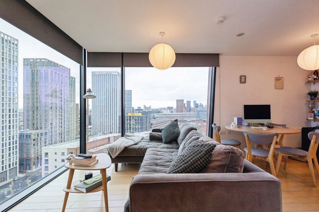 Property photo 2 of 14 Pbox-Img.Jpg