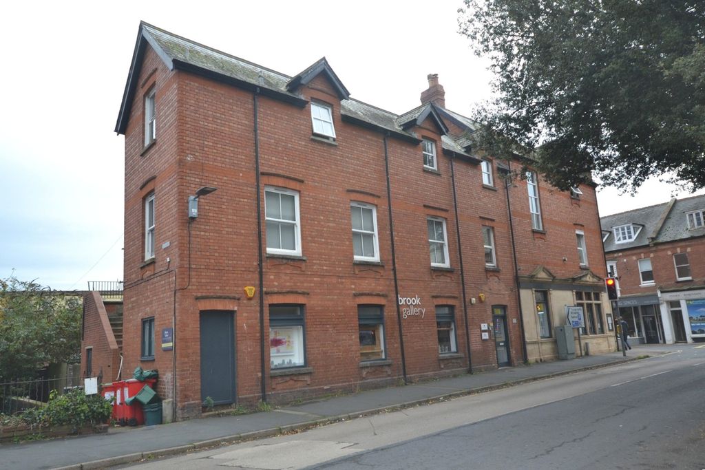 Property photo 1 of 8 Main Elevation